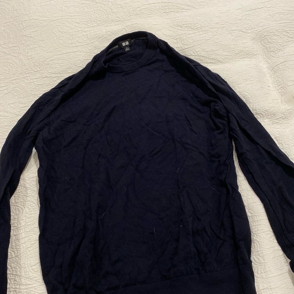 Uniqlo Medium Sweater- good condition have worn 5 times- Navy Blue